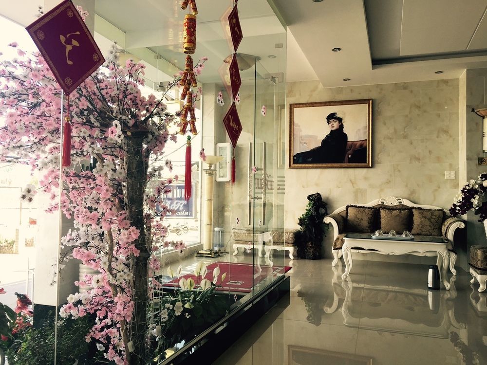 Tulip Hotel 2 Da Lat Exterior foto